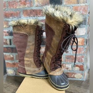 Sorel Cate the Great snow boots in Tobacco